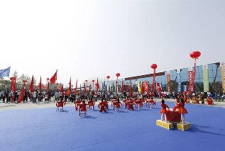 优发国际气膜快讯：郑东新区第二届“邓亚萍杯”青少年乒乓球锦标赛开幕